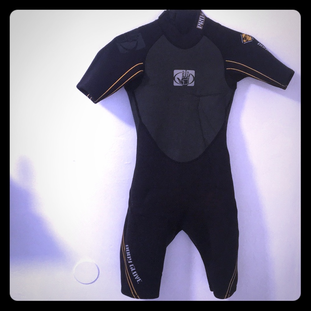 Black Junior’s Pro 2 2mm Wetsuit Shorty